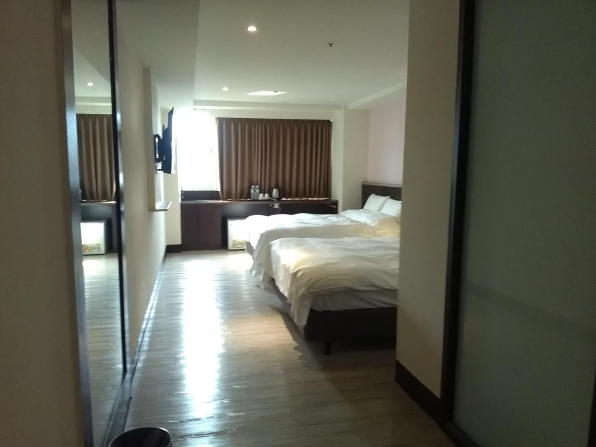 Dengfeng Milan Business Hotel Huwei Exteriér fotografie